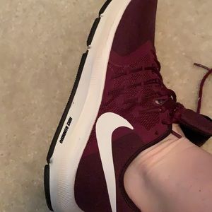 Maroon Nike Run Swift